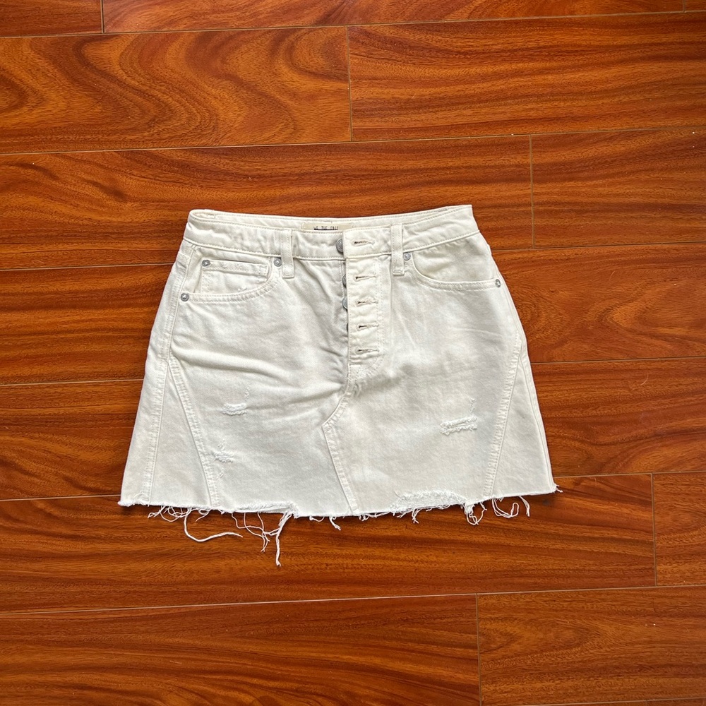 We The Free Size 25 Off White Destroyed Denim Mini Skirt